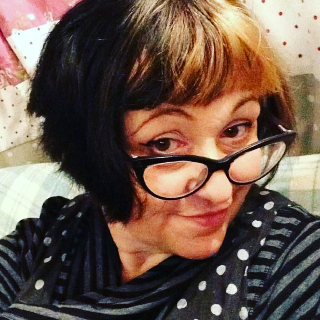 A full-colour selfie of artist, Jane Barnett.